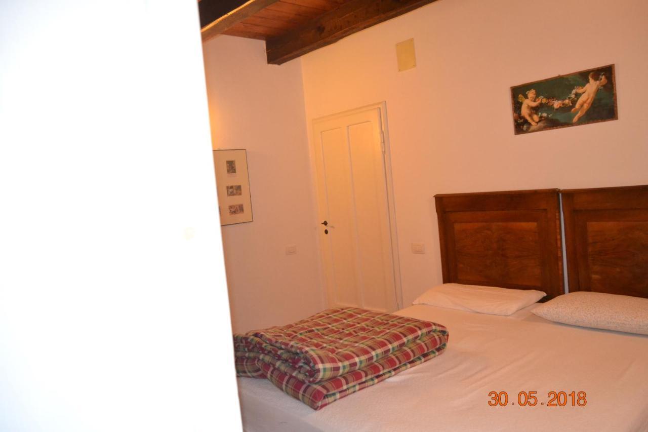 Affitta Camere Il Pettirosso Fermo Bagian luar foto